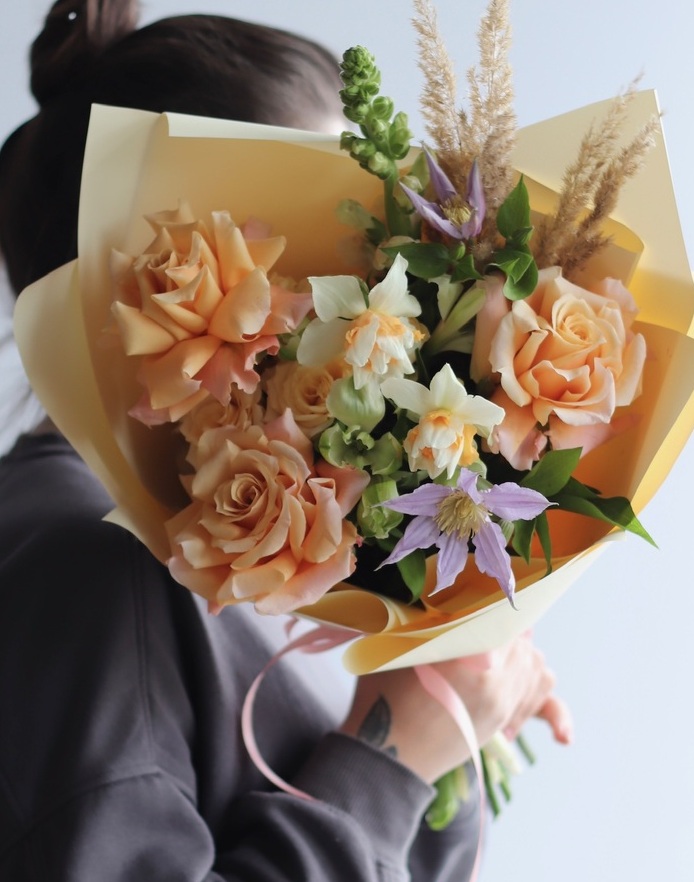 Букет в персиковой гамме "Пеппи длинный чулок"